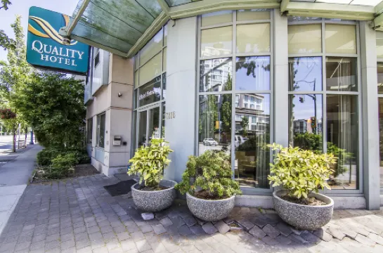 Comfort Hotel Vancouver Airport Hotels in Richmond