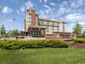 Monte Carlo Inn Vaughan Suites