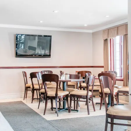 Econo Lodge