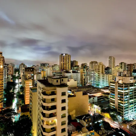 Double Tree by Hilton São Paulo Itaim Отели рядом с достопримечательностью «Бизнес-центр Infinity Tower»