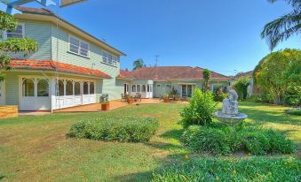 Melville House - Housity