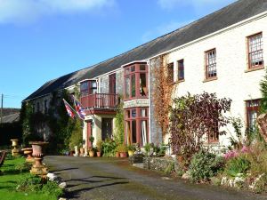 Trimstone Manor Country House Cottages