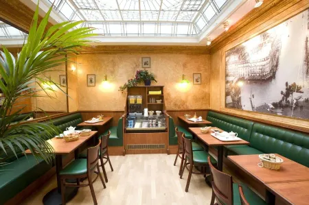 Terminus Lyon Hotel Paris Отели рядом со станцией Вокзал Аустерлиц