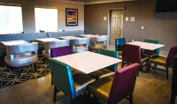 La Quinta Inn & Suites by Wyndham Mansfield TX - breakfast