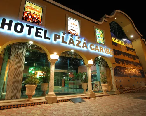 โรงแรมปลาซาคาริเบ โรงแรมใกล้ถนน Tulum Avenue