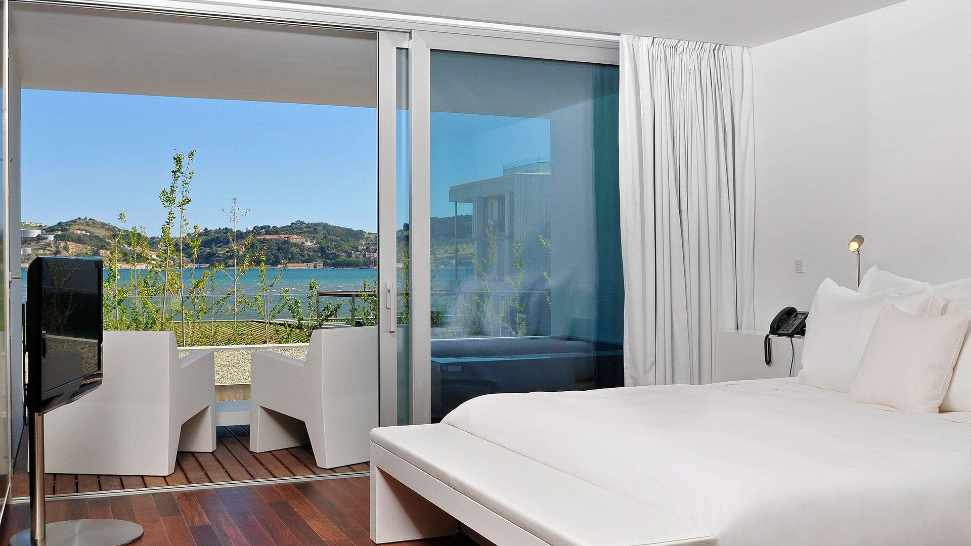 Superior balcony