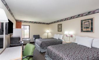 Days Inn & Suites by Wyndham Peachtree Corners/Norcross