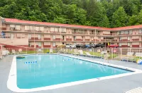 Bear Mount Inn & Suites