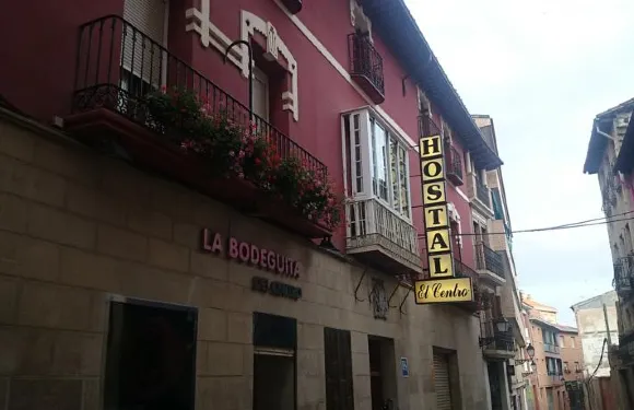 埃爾森特羅旅館