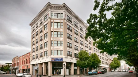 Best Western Plus Carlton Plaza Hotel Отели в г. Виктория