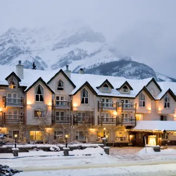 The Rundlestone Lodge Hotels near The Whyte