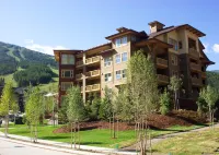 Panorama Mountain Resort - Ski TIP / Tamarack Condos