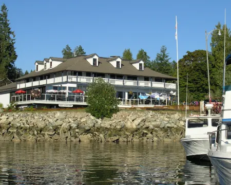The Lund Resort at Klah ah Men Hotels in qathet