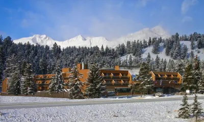 Forest Park Hotel Отели рядом с достопримечательностью «Лейк Аннет Бич»