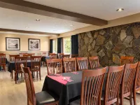 Days Inn by Wyndham Victoria Uptown Hotels in Victoria
