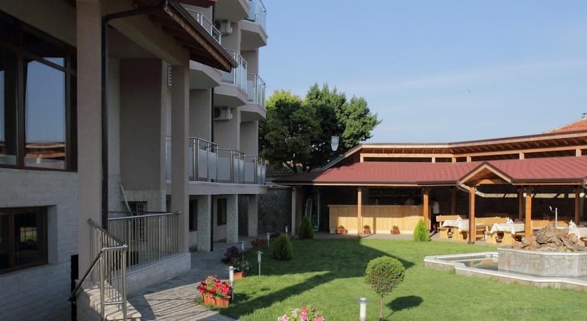 Hotel Akre - Housity