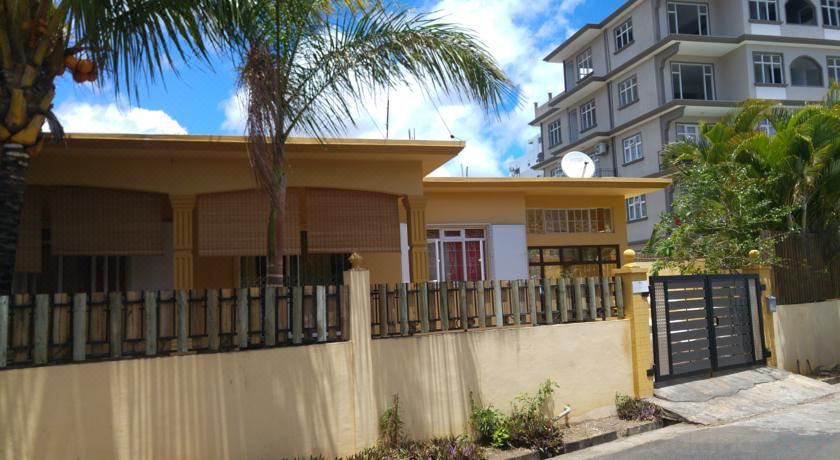 Hotel Waynes' Villa, Exterior, Hotel Exterior
