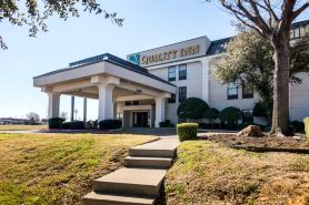Days Inn by Wyndham Fort Worth North / Fossil Creek