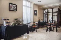 The Champlain Waterfront Hotel Ascend Hotel Collection - breakfast