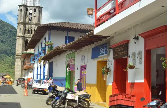 卡索納花園酒店