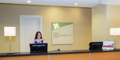 フロントデスク ホリデイ イン オーランド ディズニー スプリングス エリアの写真