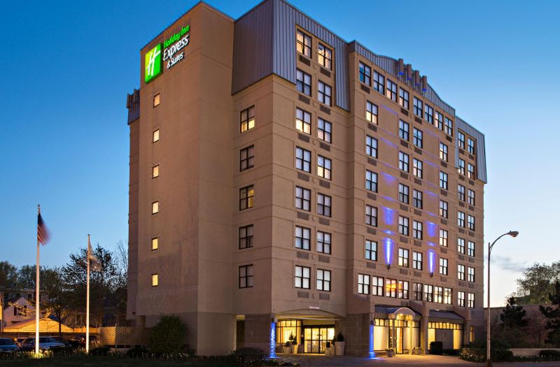 Holiday Inn Express & Suites Boston - Cambridge by IHG