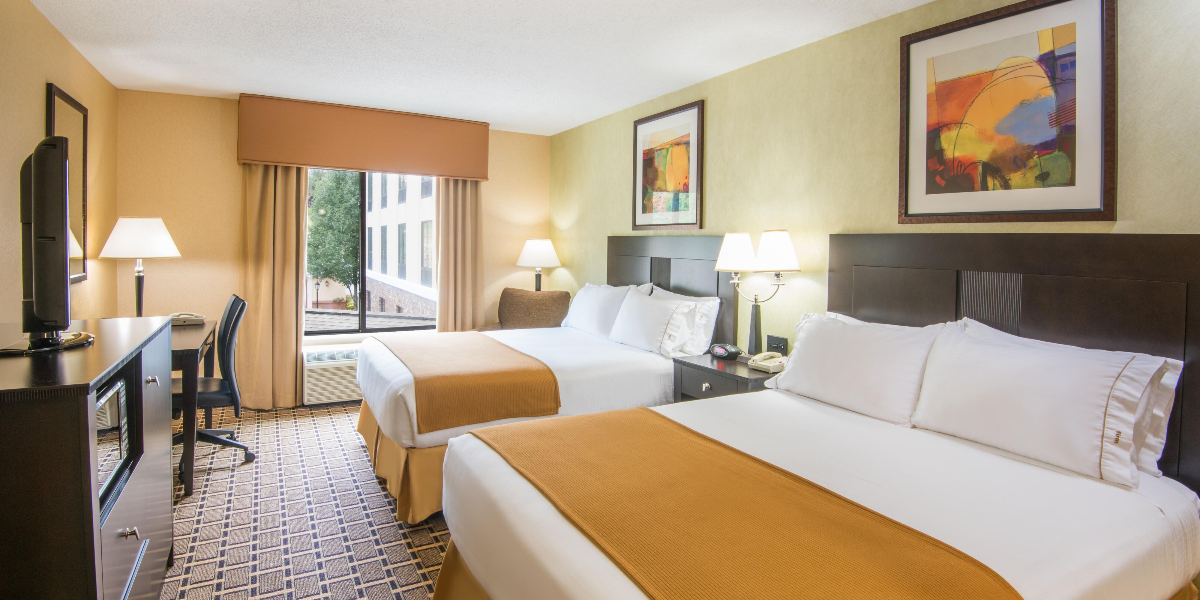 Holiday Inn Express & Suites Sharon-Hermitage, an Ihg Hotel