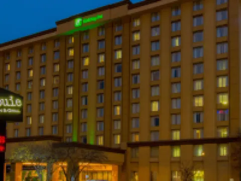 ฮอลิเดย์ อินน์ ชิคาโก โอแฮร์ แอเรีย บาย IHG โรงแรมในชิคาโก