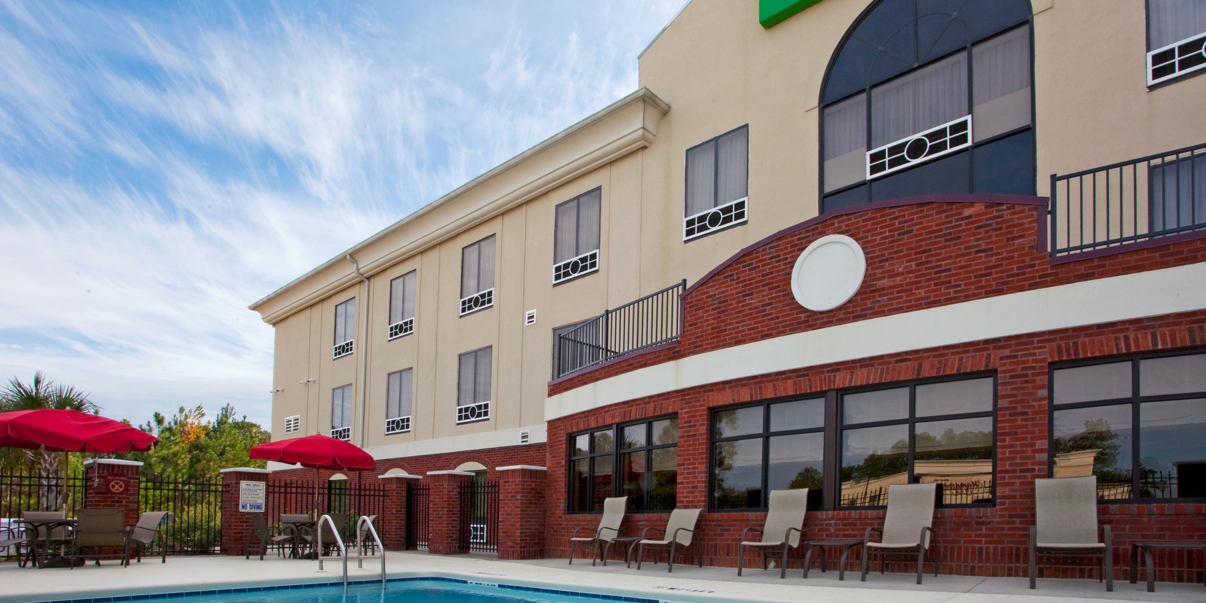 Holiday Inn Express Hotel & Suites Quincy I-10, an Ihg Hotel