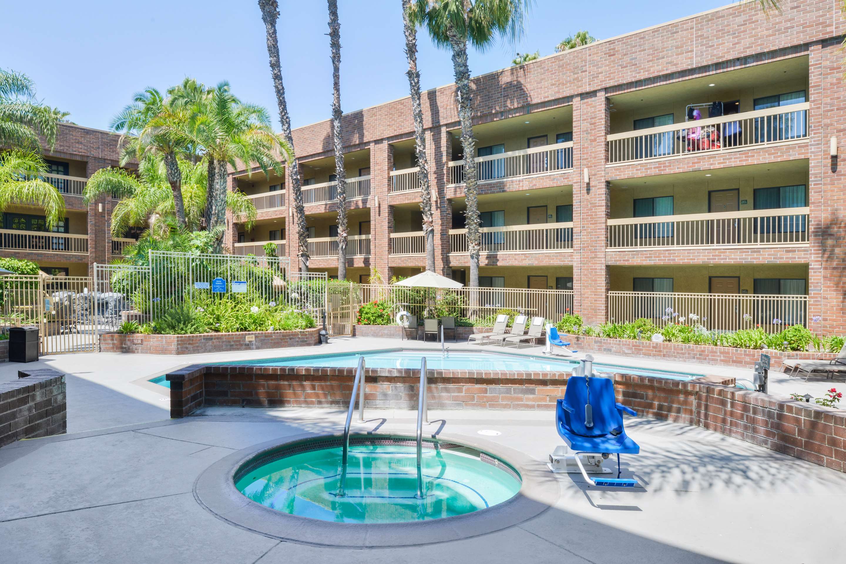 Best Western Plus Meridian Inn & Suites, Anaheim-Orange