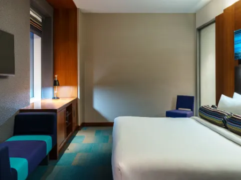 Aloft Abu Dhabi Отели рядом с достопримечательностью «Национальный выставочный центр Абу-Даби»