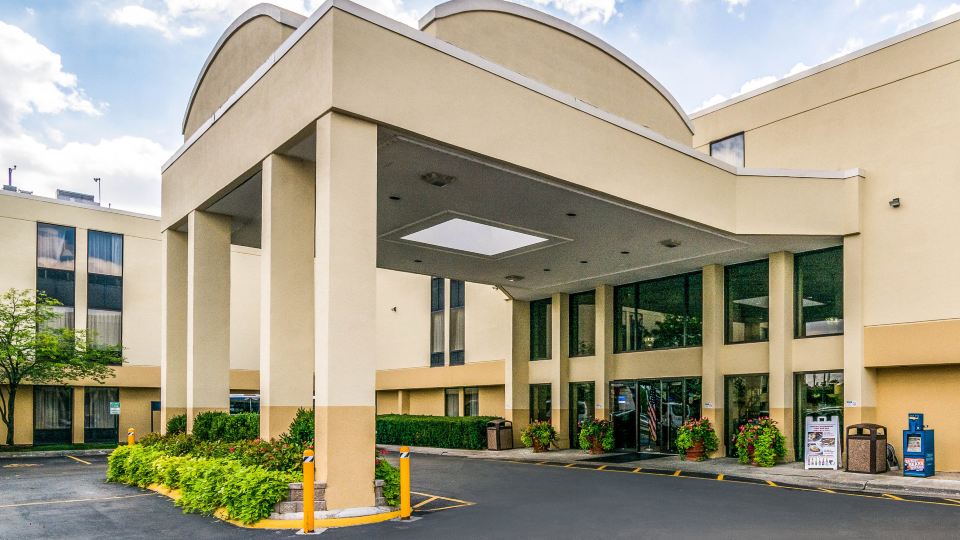 Spark by Hilton Des Plaines Chicago O'Hare