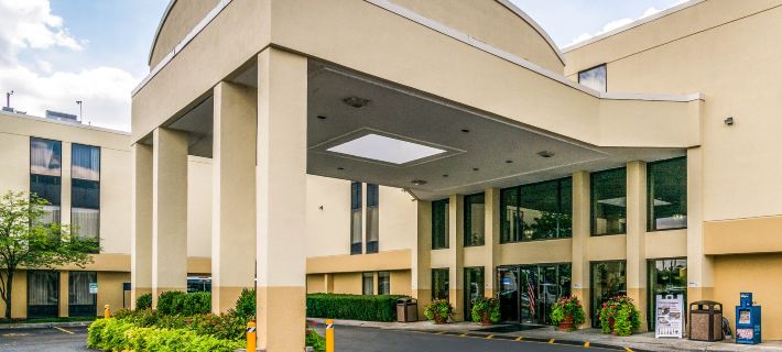 Spark by Hilton&nbsp;Des Plaines Chicago O'Hare Hotels in Cook County