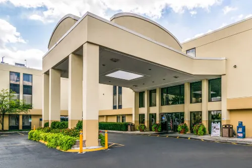 Comfort Inn Convention Center-Chicago O'Hare Airport Hotels in Des Plaines