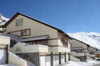 Apartamentos Las Tuyas 3000