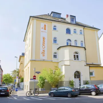 ホテル ヴィラ オレンジ ノルトエント周辺のホテル
