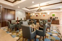 Comfort Suites Oil Center