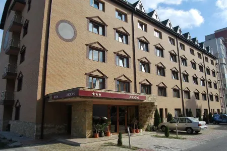 Arion Hotel Отели в г. Ефоріє-Норд