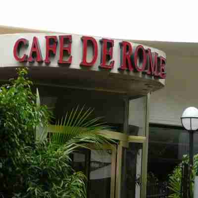 Cafe de Rome Hotel Exterior