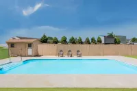 avid hotel LANCASTER by IHG - Pools