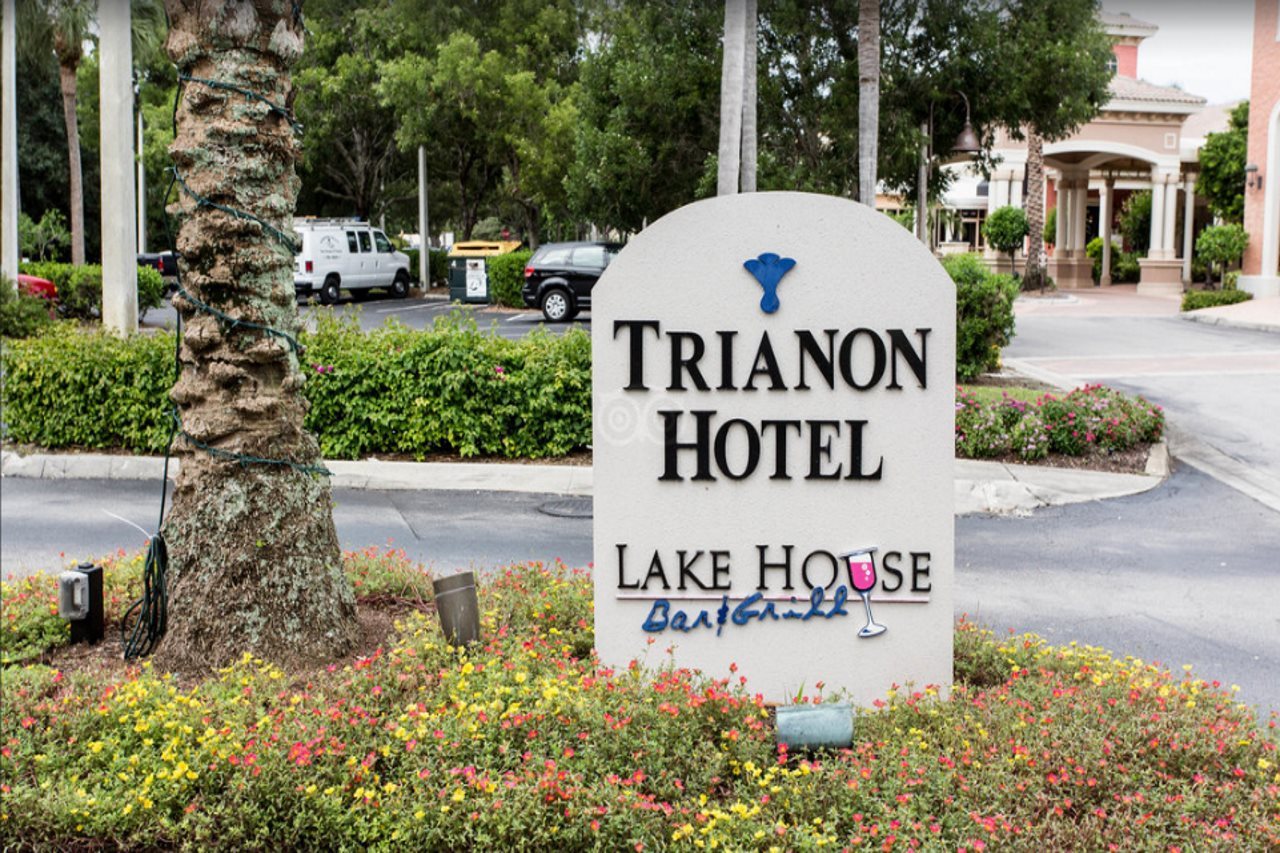 Trianon Bonita Bay Hotel