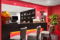 Ramada by Wyndham South Mimms M25 - bar