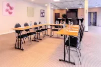 Hotel & Aparthotel Alizé Mouscron Hôtels à : Tournai