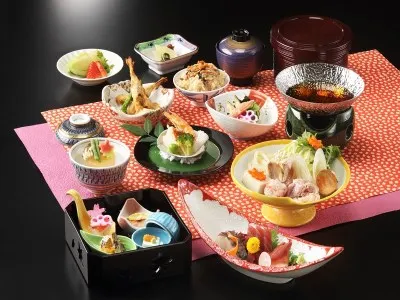 Green-Pal Yugawara Отели рядом с достопримечательностью «Nishimura Kyotaro Memorial»