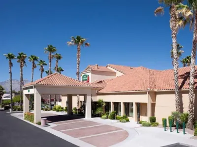 Courtyard by Marriott Tucson Williams Centre Hotels near Madaras Gallery