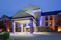 Holiday Inn Express Cedar Rapids (Collins RD) Các khách sạn ở Cedar Rapids