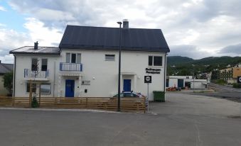 Gullhaugen Pensjonat - Housity
