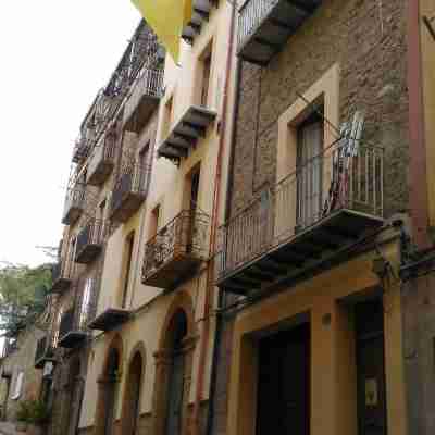L'Ombelico del Monte - Appartamenti del Centro Storico - Just Restored Hotel Exterior