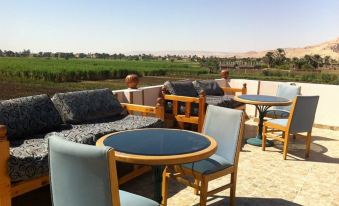 New Memnon Hotel