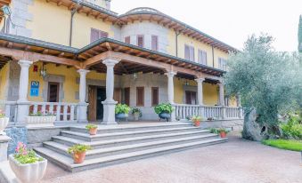 Complejo Hostelero Paladium - Housity